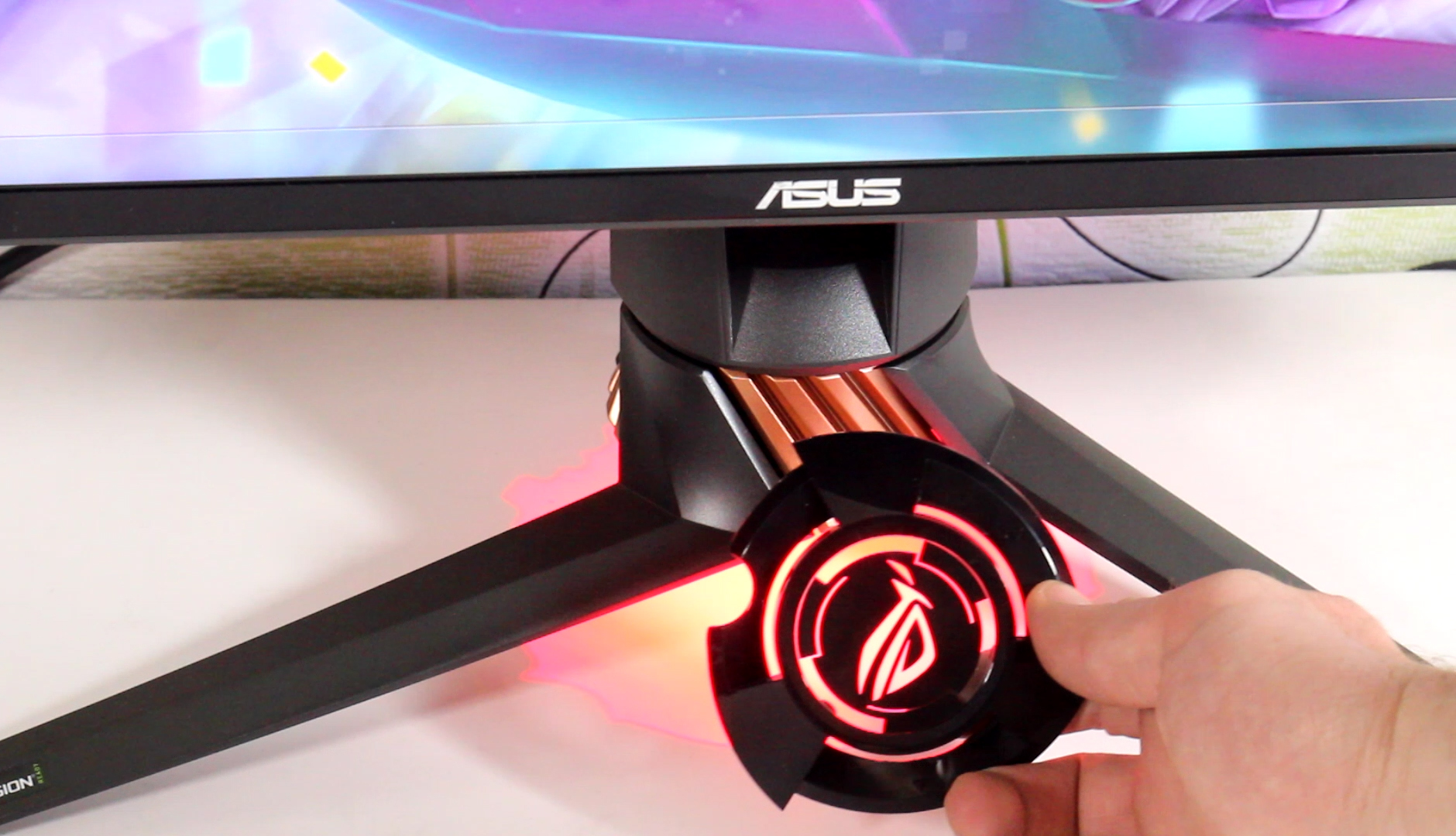 Геймърски монитор 24.5" Asus ROG SWIFT PG258Q с време на реакция 1ms, G-Sync 240Hz