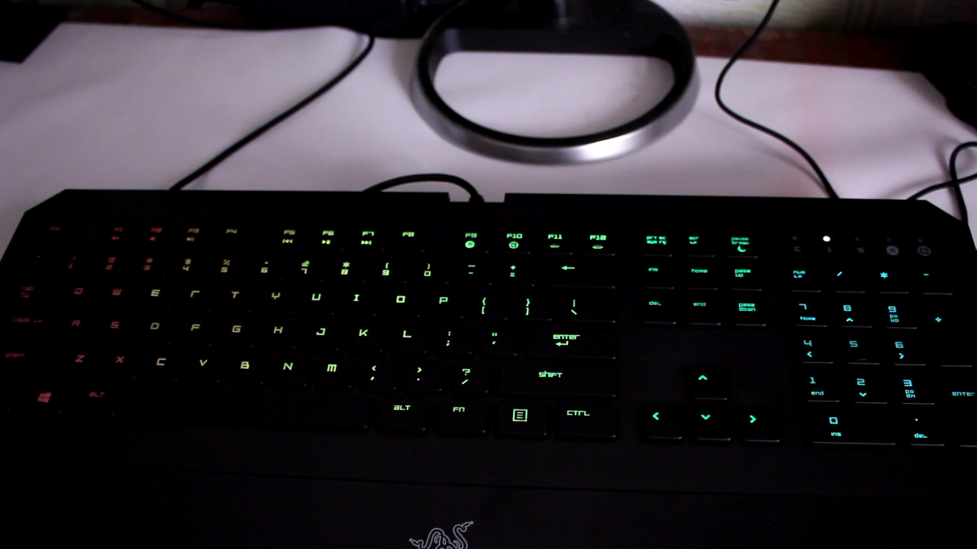 Геймърска клавиатура Razer DeathStalker Chroma ревю